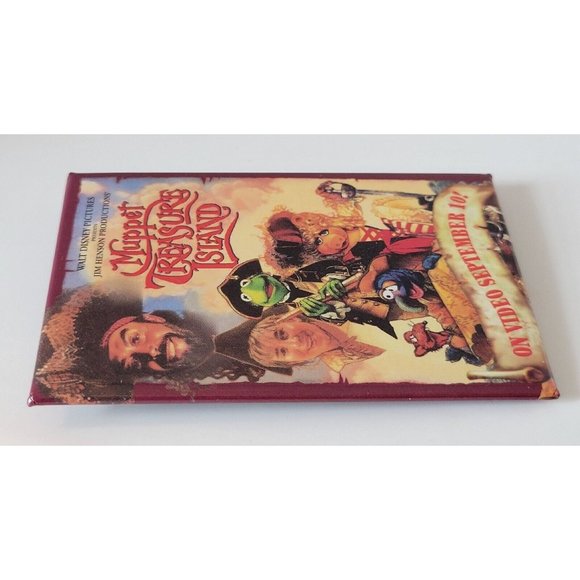 Jim Henson Muppet Treasure Island Movie Video Promo Pin Back Buttons - Picture 4 of 6